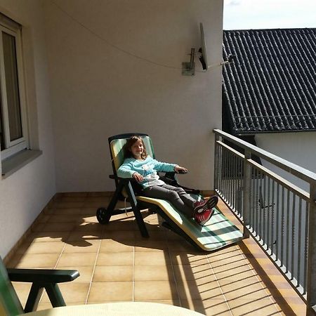 Ferienwohnung Am Kirbach Waldsolms Exterior foto